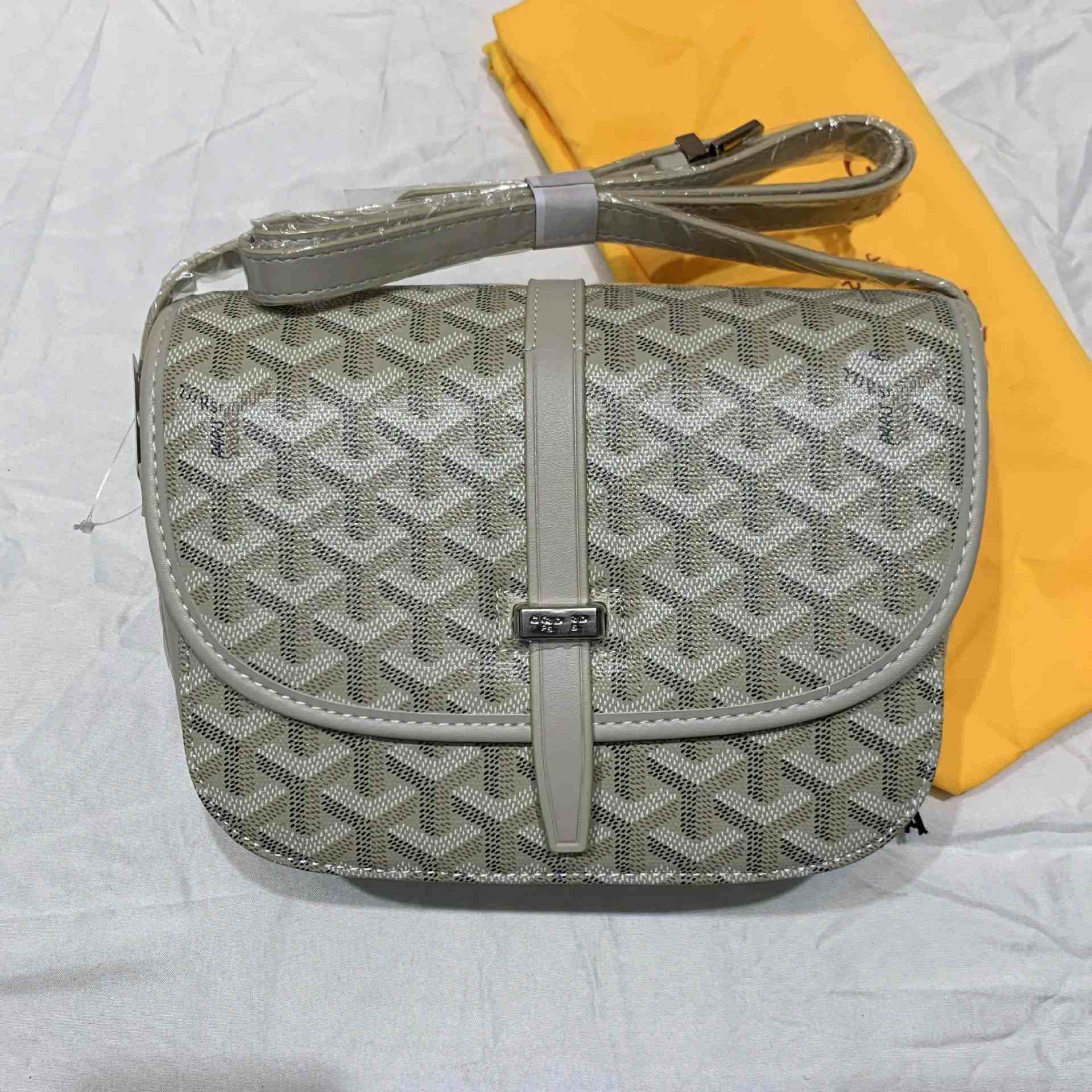 017（21cm*15cm*9cm）