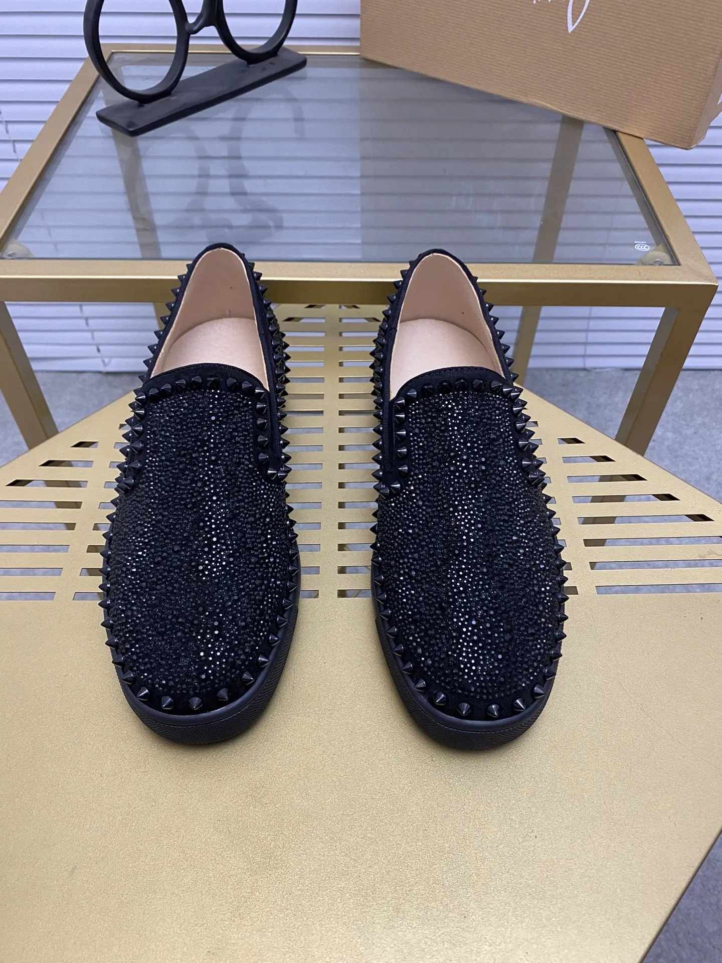 28 (non refundable, non exchangeable)