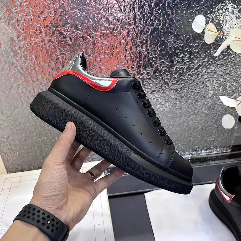 Black/Silver Red Tail