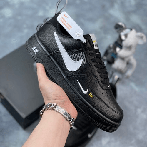 Black deconstruction